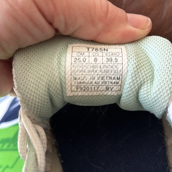 ASIC orthotics - Picture 3 of 3